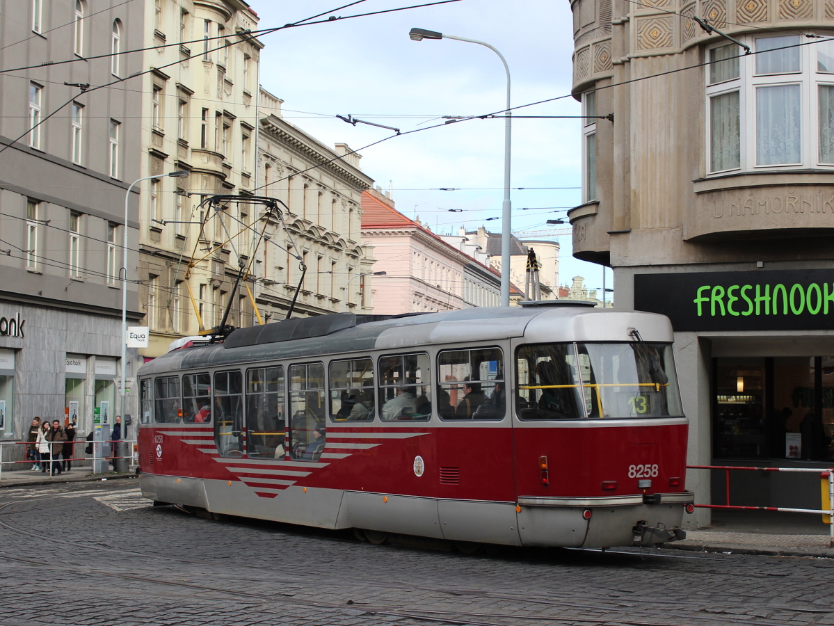 Prague, Tatra T3R.PLF N°. 8258