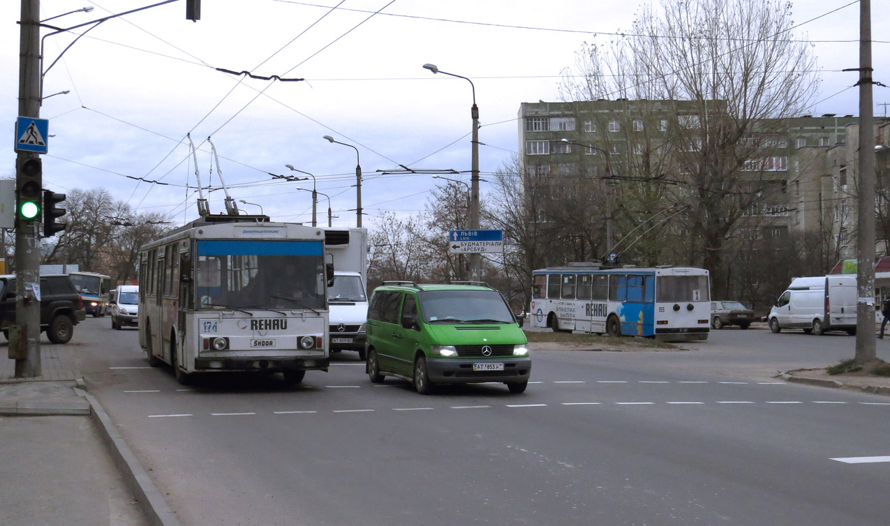 Ивано-Франковск, Škoda 14Tr07 № 174; Ивано-Франковск, Škoda 14Tr02/6 № 155