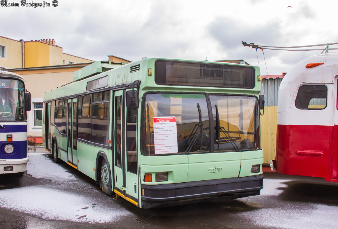 Minsk, MAZ-103T Br. [4444]