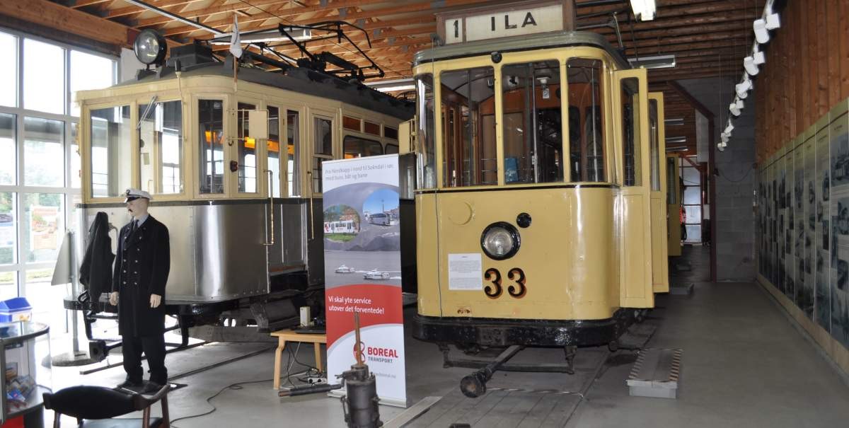 Trondheimas, HaWa 4-axle motor car nr. 3; Trondheimas, HaWa 2-axle motor car nr. 33