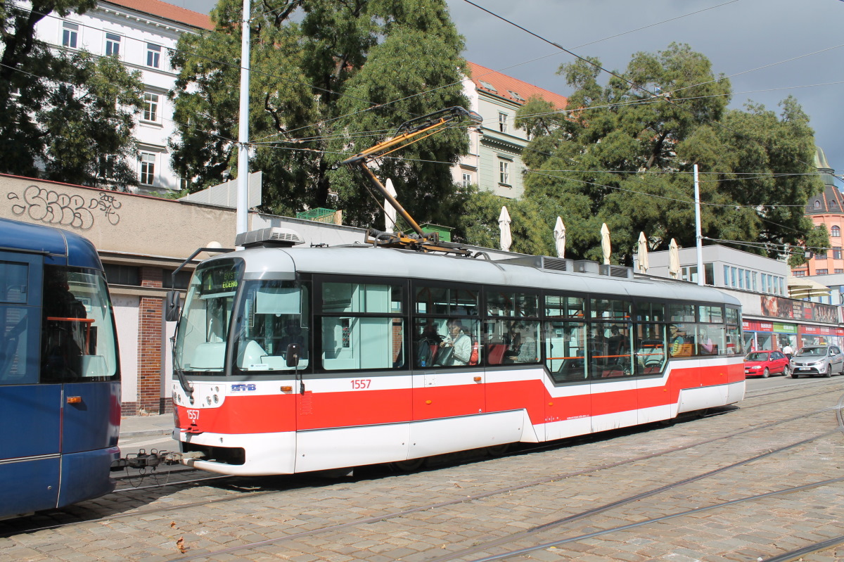 Брно, Vario LFR.E № 1557