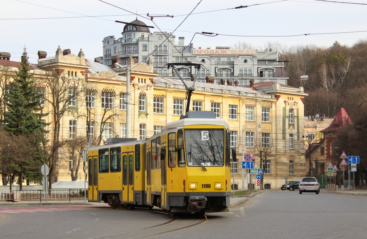 Львов, Tatra KT4DM № 1196