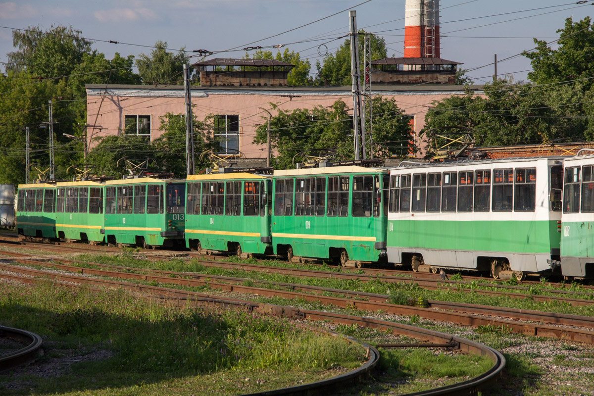 Коломна, 71-134К (ЛМ-99К) № 013; Коломна, 71-134К (ЛМ-99К) № 004; Коломна, 71-134К (ЛМ-99К) № 009; Коломна, 71-605А № 104