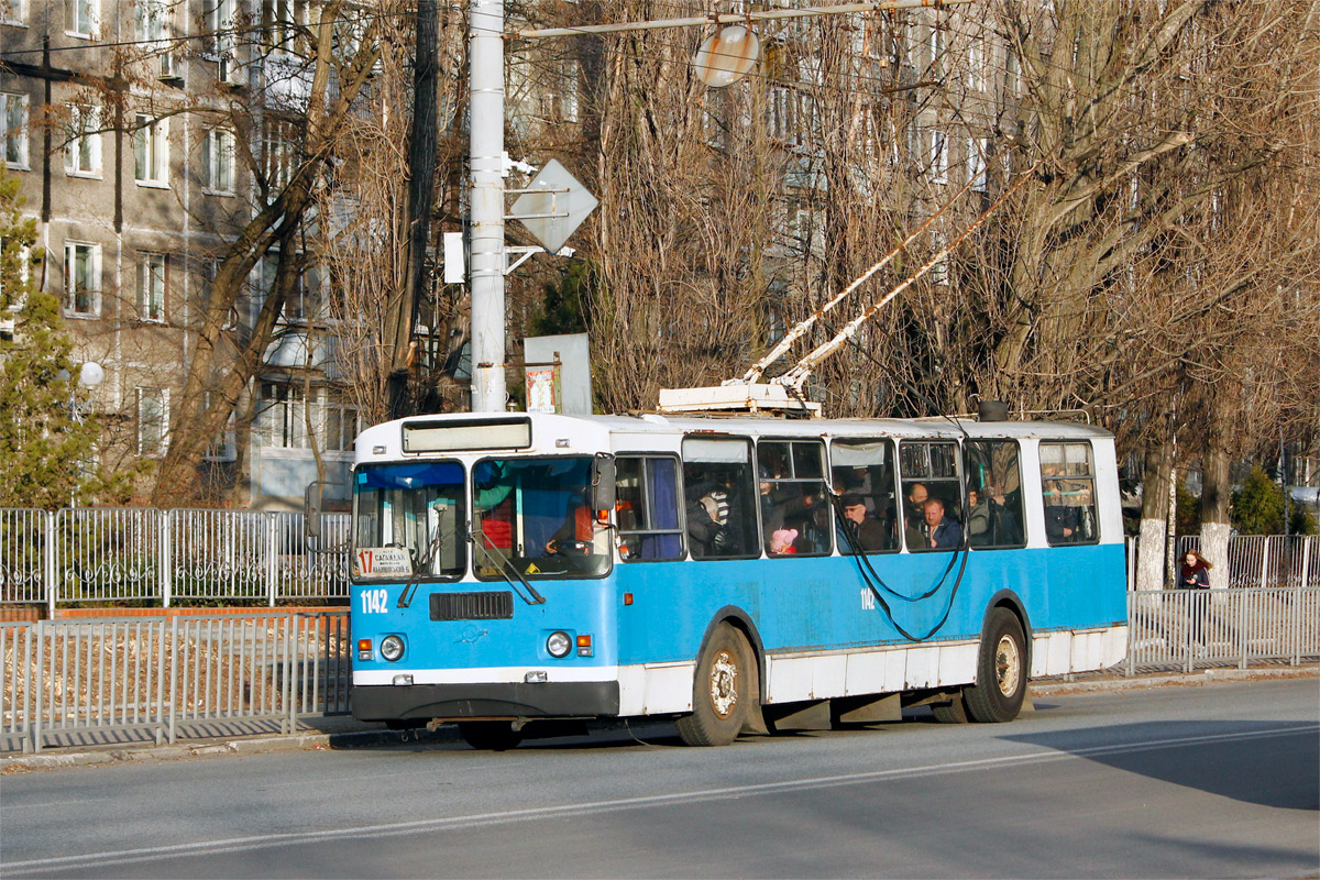 Днепр, ЗиУ-682Г-016 (018) № 1142