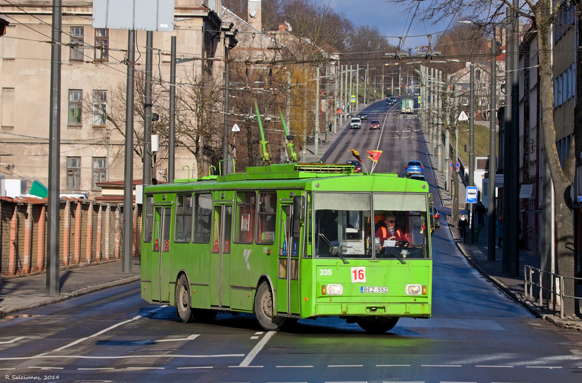 Каунас, Škoda 14Tr01 № 335