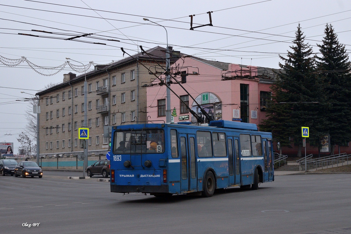 Гомель, БКМ 201А7 № 1693