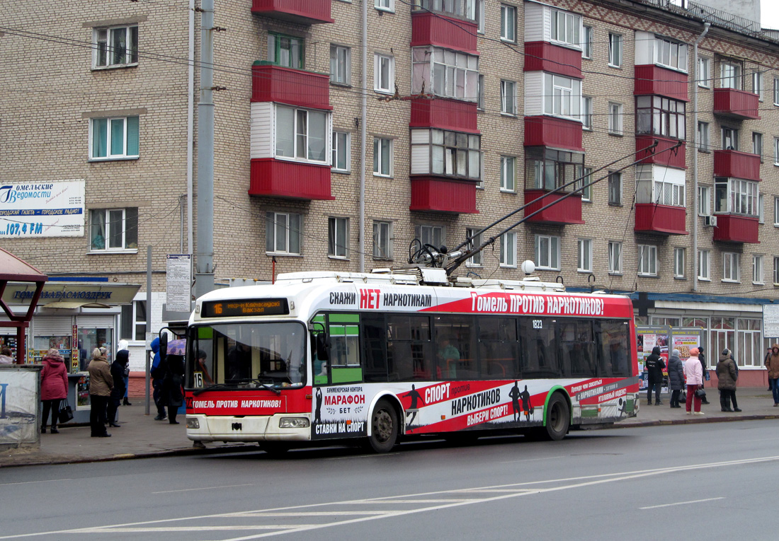 Гомель, БКМ 321 № 1823