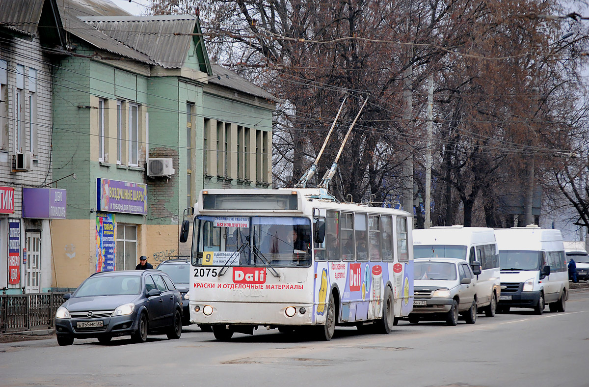 Bryansk, ZiU-682G-016.05 Br. 2075