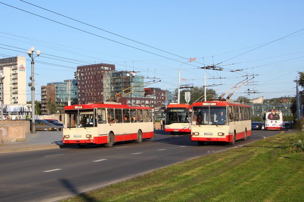 Vilnius, Škoda 14Tr89/6 Nr. 1558; Vilnius, Škoda 14Tr89/6 Nr. 1535