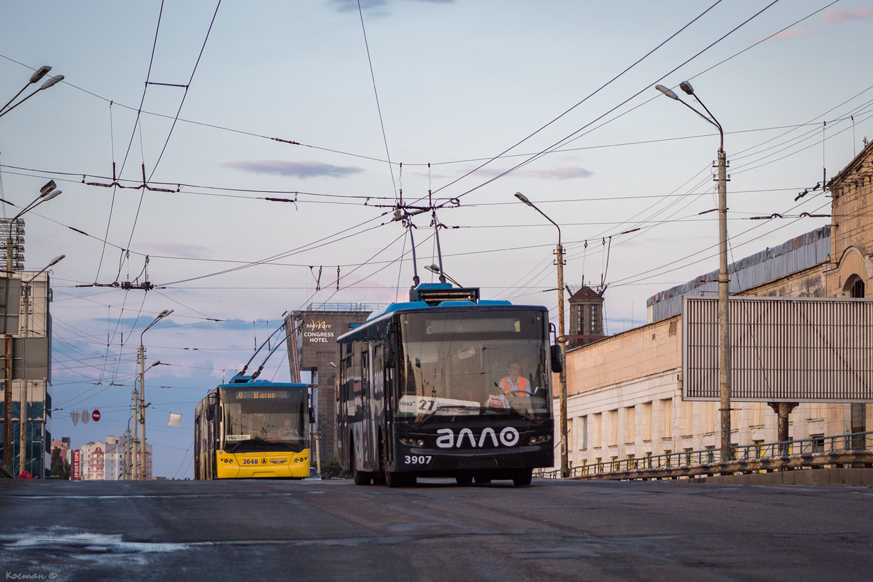 Kyiv, LAZ E183D1 # 3907 Kyiv, LAZ E183D1 # 3907