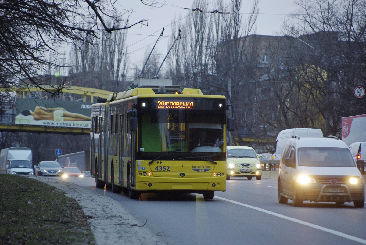 Киев, Богдан Т90110 № 4352