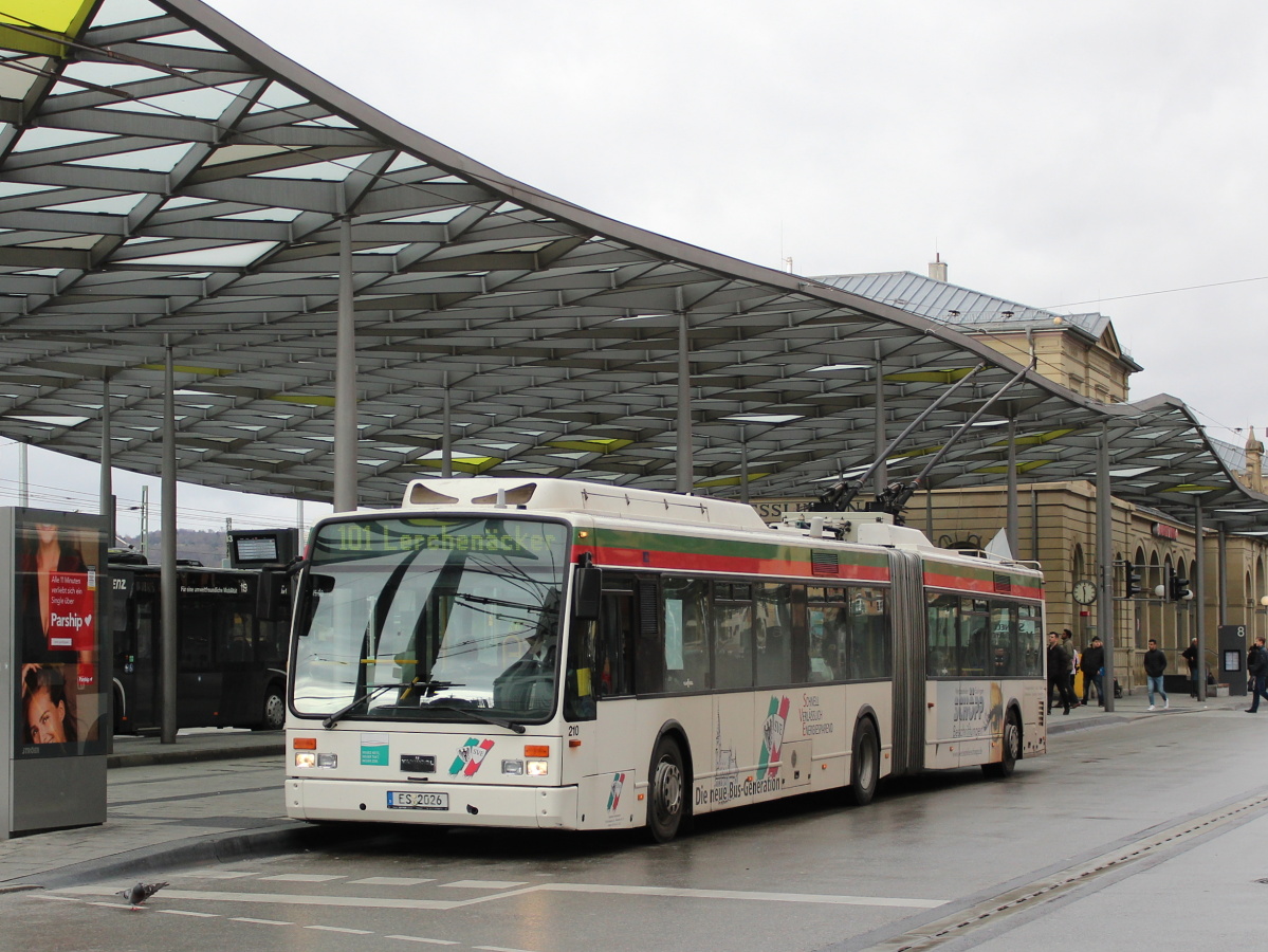 Esslingen am Neckar, Van Hool AG 300T nr. 210