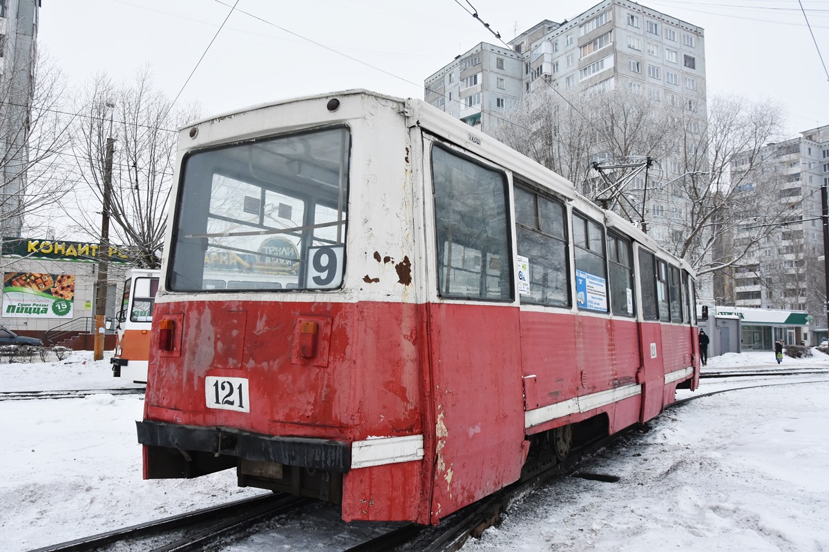 Омск, 71-605 (КТМ-5М3) № 121