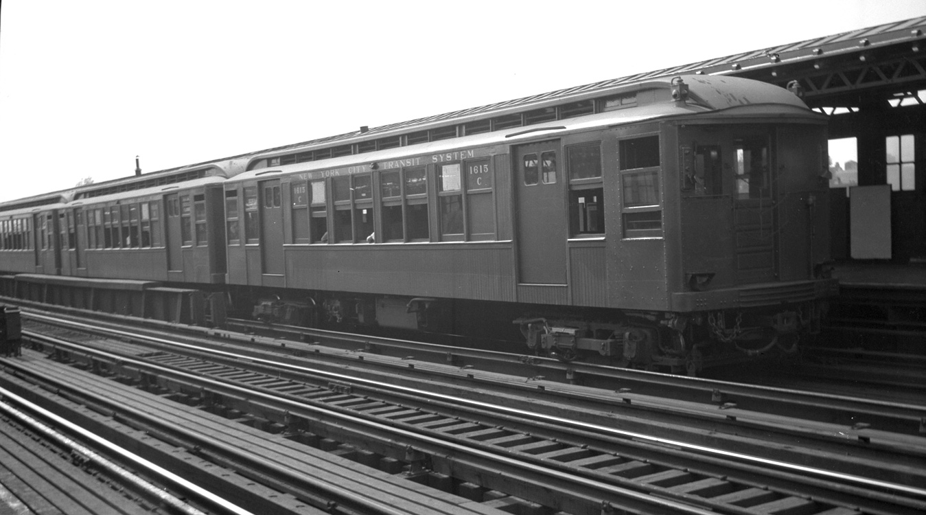 New York City, BMT Q-Type motor nr. 1615C; New York City, BMT Q-Type trailer nr. 1615B; New York City, BMT Q-Type motor nr. 1615A