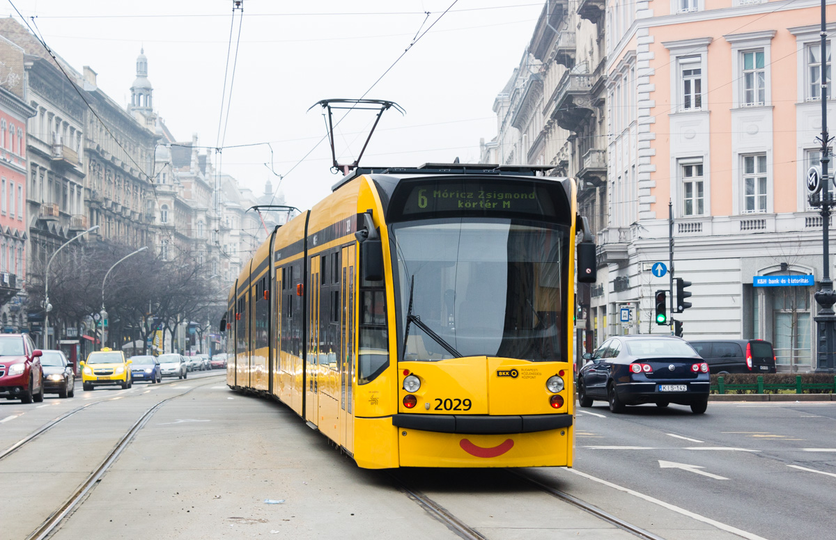 Будапешт, Siemens Combino Supra NF12B № 2029