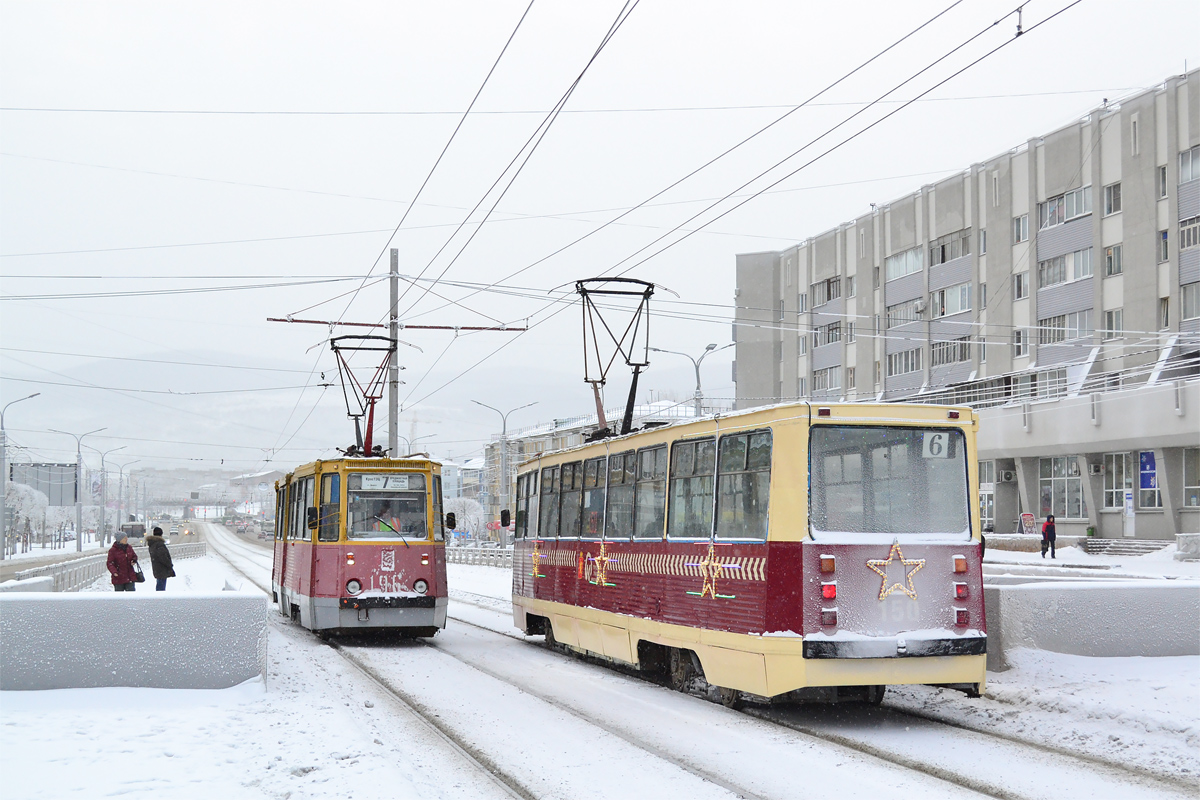 Красноярск, 71-605 (КТМ-5М3) № 196; Красноярск, 71-605 (КТМ-5М3) № 150