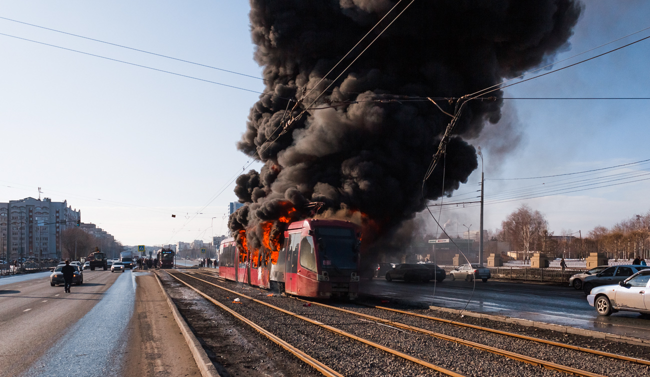 Kazan — Burning trams
