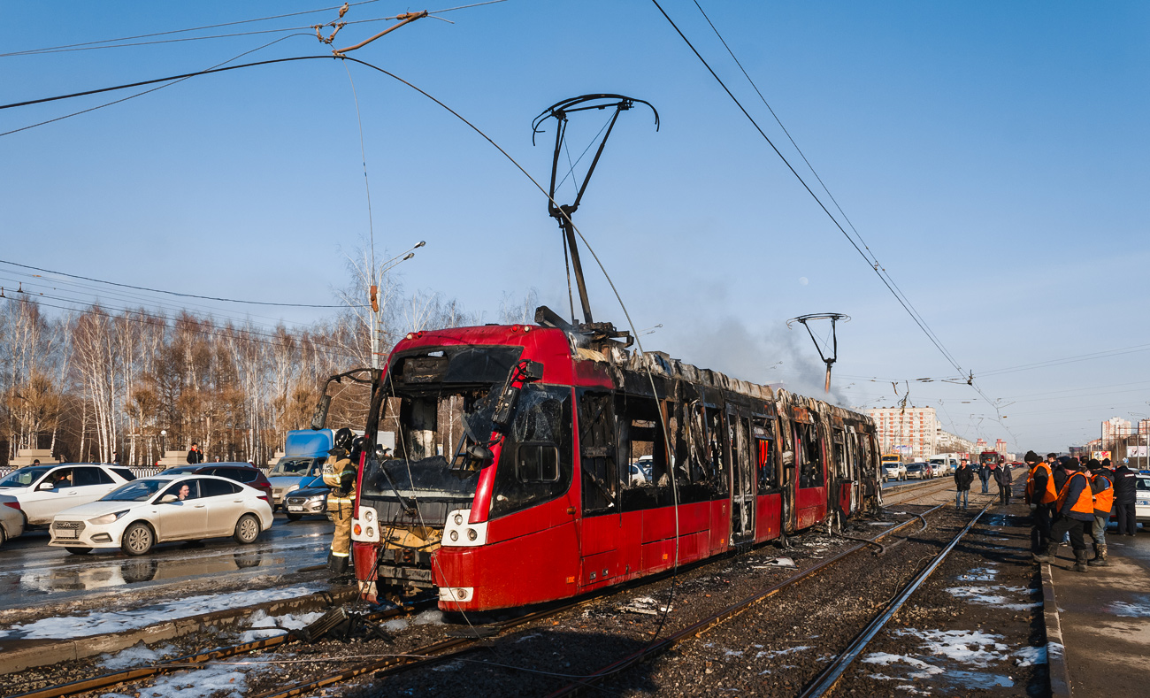 Kazan, BKM 84300M Br. 1302; Kazan — Burning trams