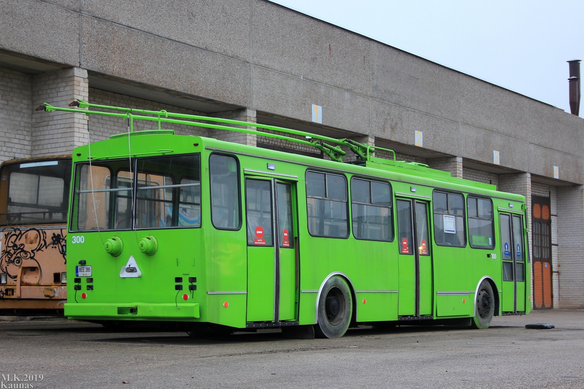 Каунас, Škoda 14Tr02/6 № 300