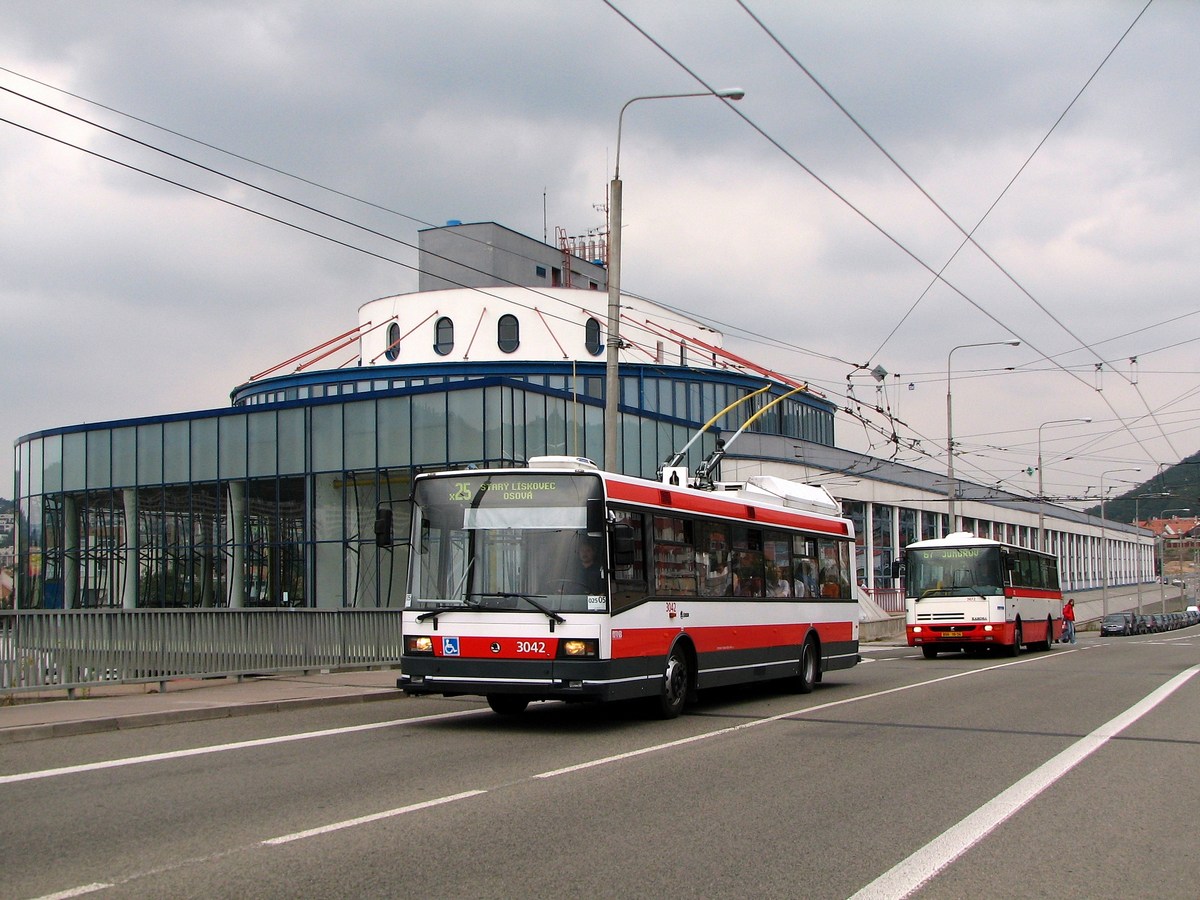 Брно, Škoda 21TrIGCT № 3042 Брно, Škoda 21TrIGCT № 3042