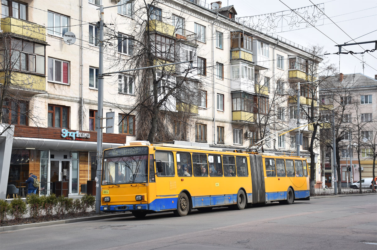 Житомир, Škoda 15Tr13/6M № 085