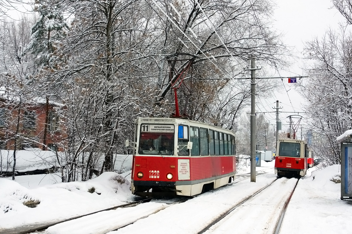 Saratov, 71-605 (KTM-5M3) N°. 1226