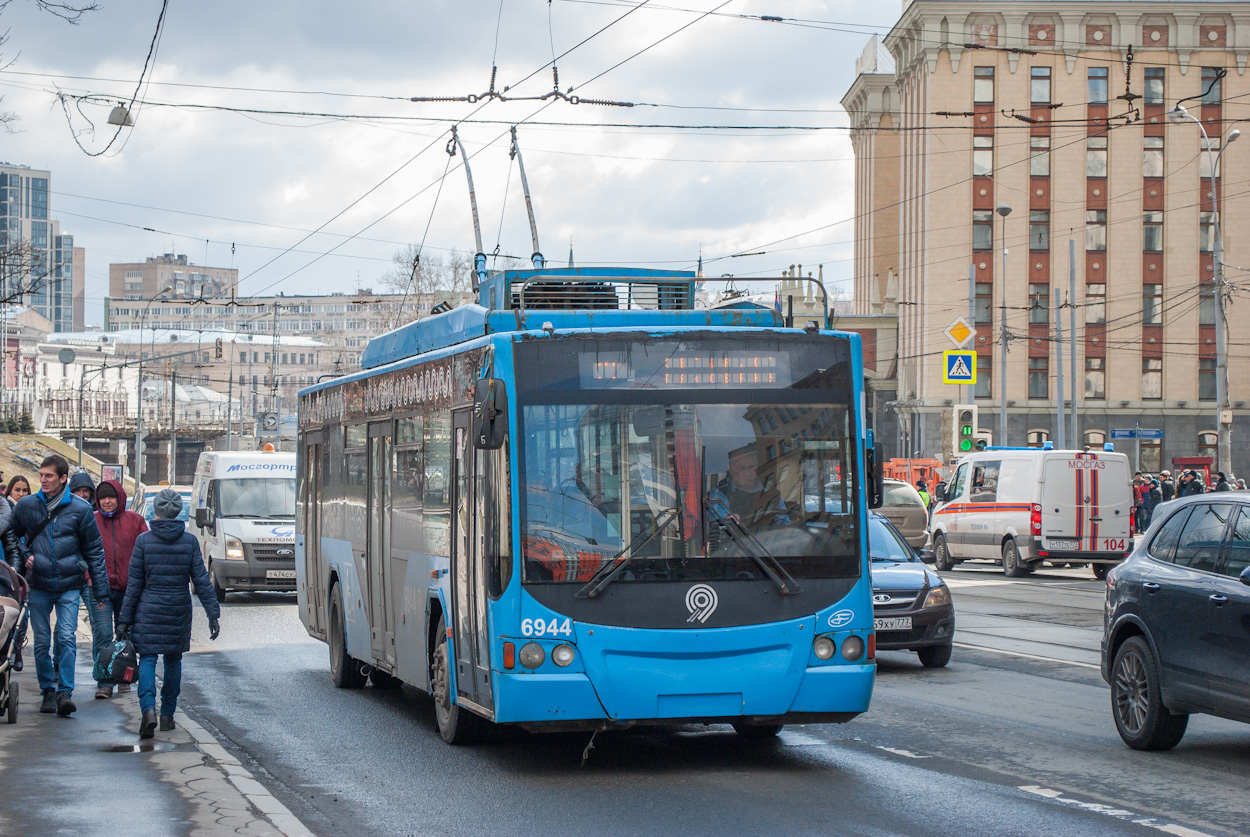 Москва, ВМЗ-5298.01 «Авангард» № 6944