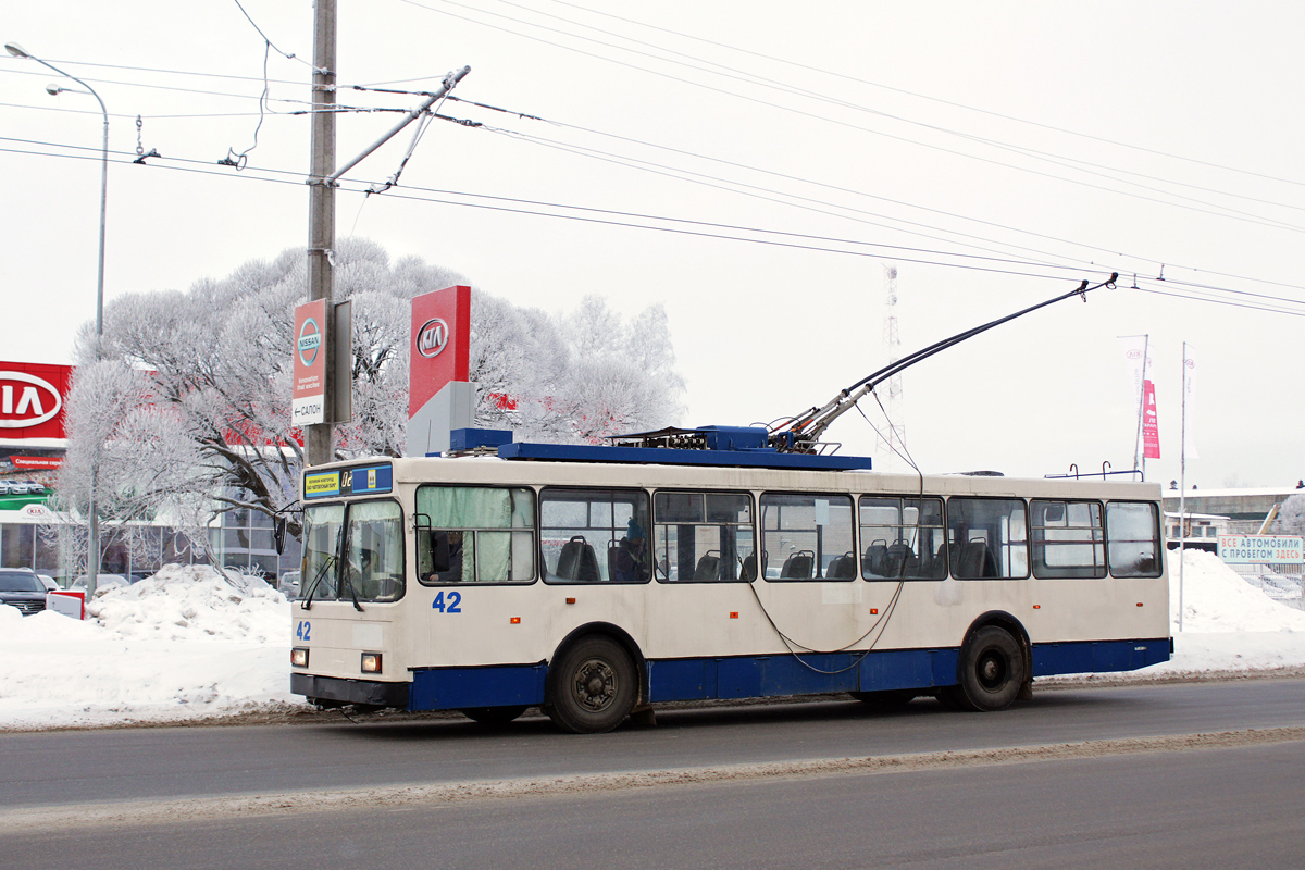 Великий Новгород, ВМЗ-5298-20 № 42
