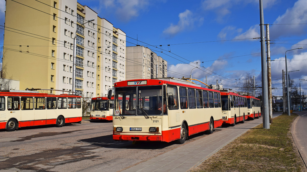 Вильнюс, Škoda 14Tr10/6 № 2121