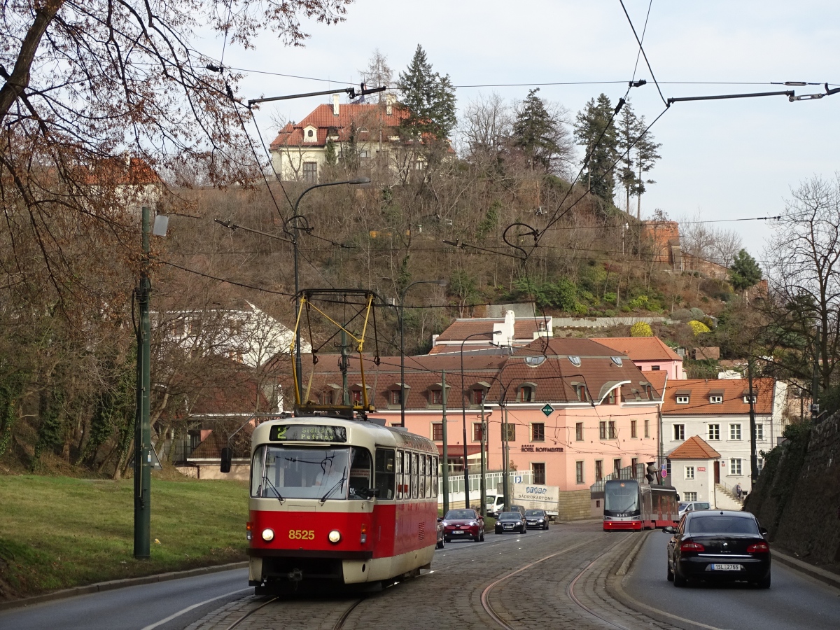 Прага, Tatra T3R.P № 8525