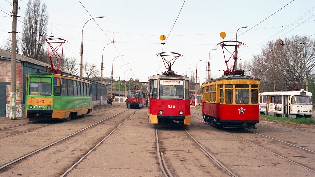 Krasnodar, 71-605 (KTM-5M3) Nr. 523; Krasnodar, 71-605 (KTM-5M3) Nr. ГМ-18; Krasnodar, Kh Nr. Э-1; Krasnodar — Excursion with museum car Type Kh on 7 April 2000
