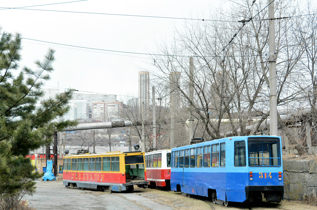 Владивосток, 71-605А № 09; Владивосток, 71-608К № 314