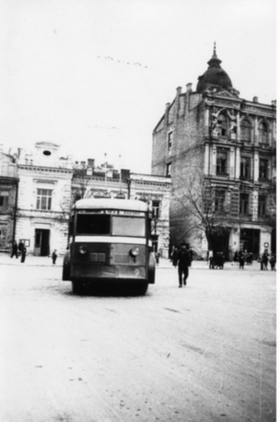 Киев, ЯТБ-1 № 9; Киев — Исторические фотографии