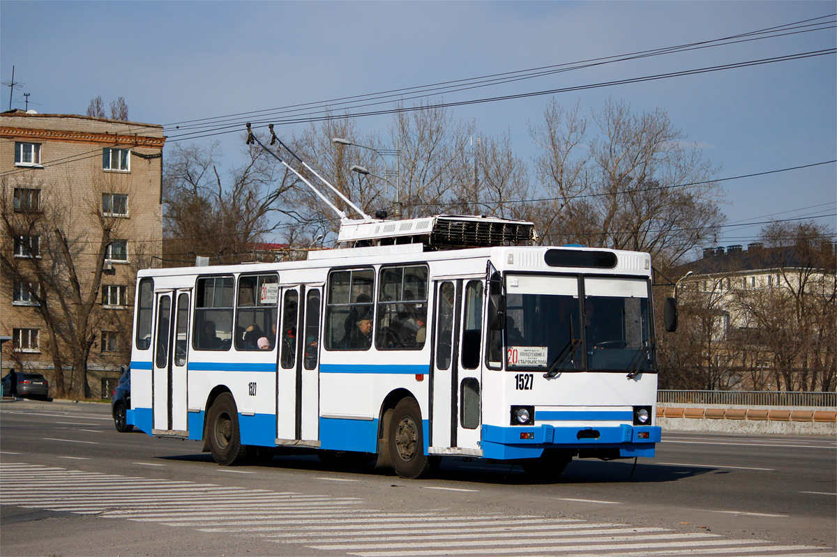 Днепр, ЮМЗ Т2 № 1527