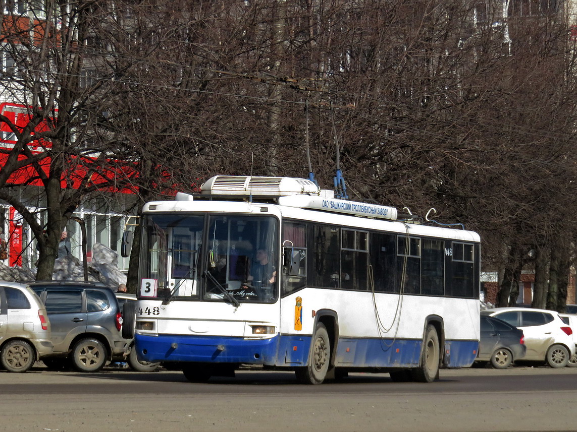 Киров, БТЗ-52767Р № 448