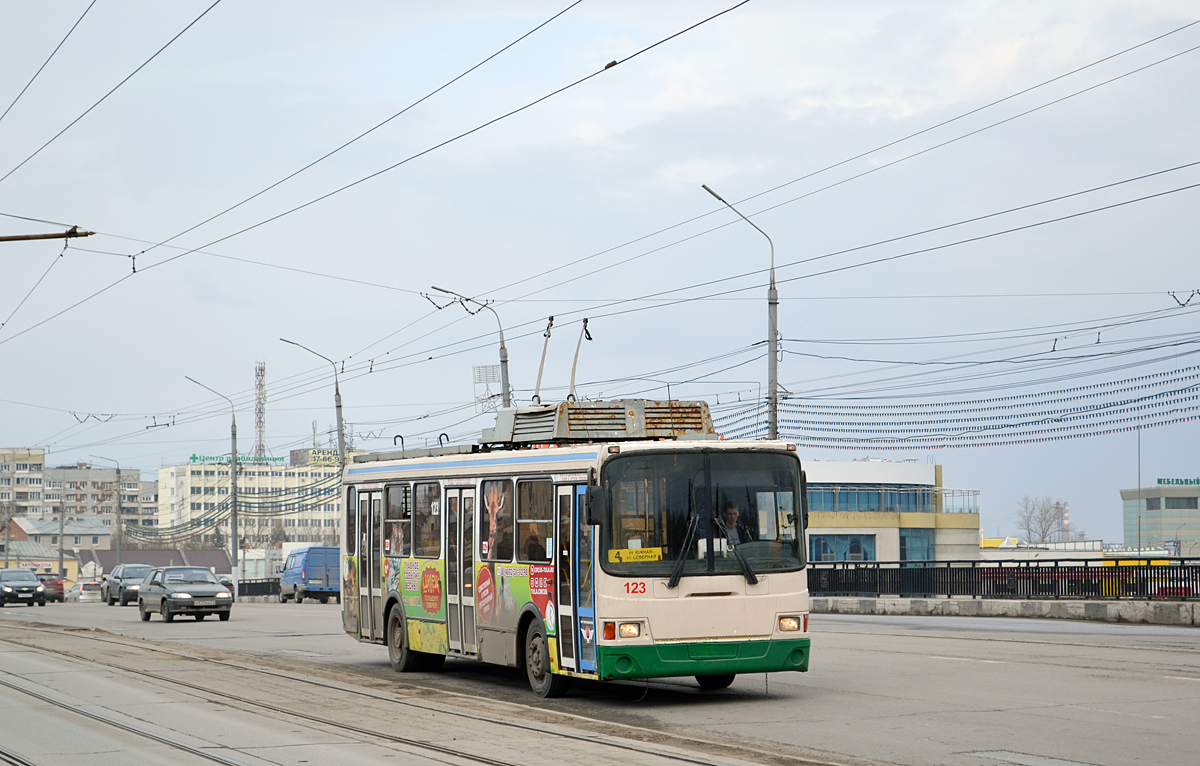 Тула, ЛиАЗ-5280 № 123