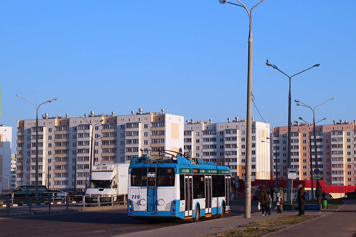 Витебск, БКМ 32100D № 220; Витебск — Троллейбусные маршруты с использованием автономного хода Витебск, БКМ 32100D № 220; Витебск — Троллейбусные маршруты с использованием автономного хода