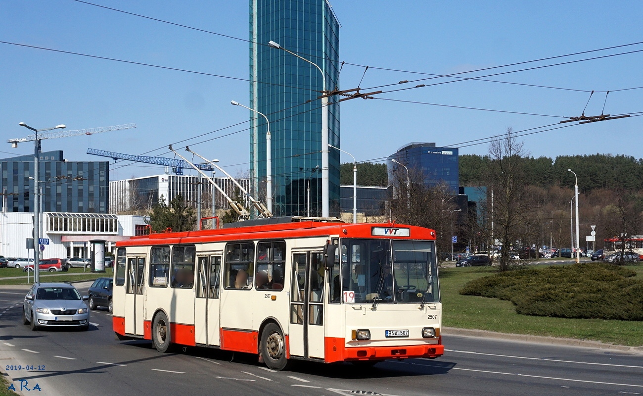 Вилнюс, Škoda 14Tr02/6 № 2507