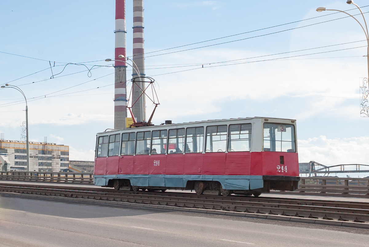 Кемерово, 71-605 (КТМ-5М3) № 214