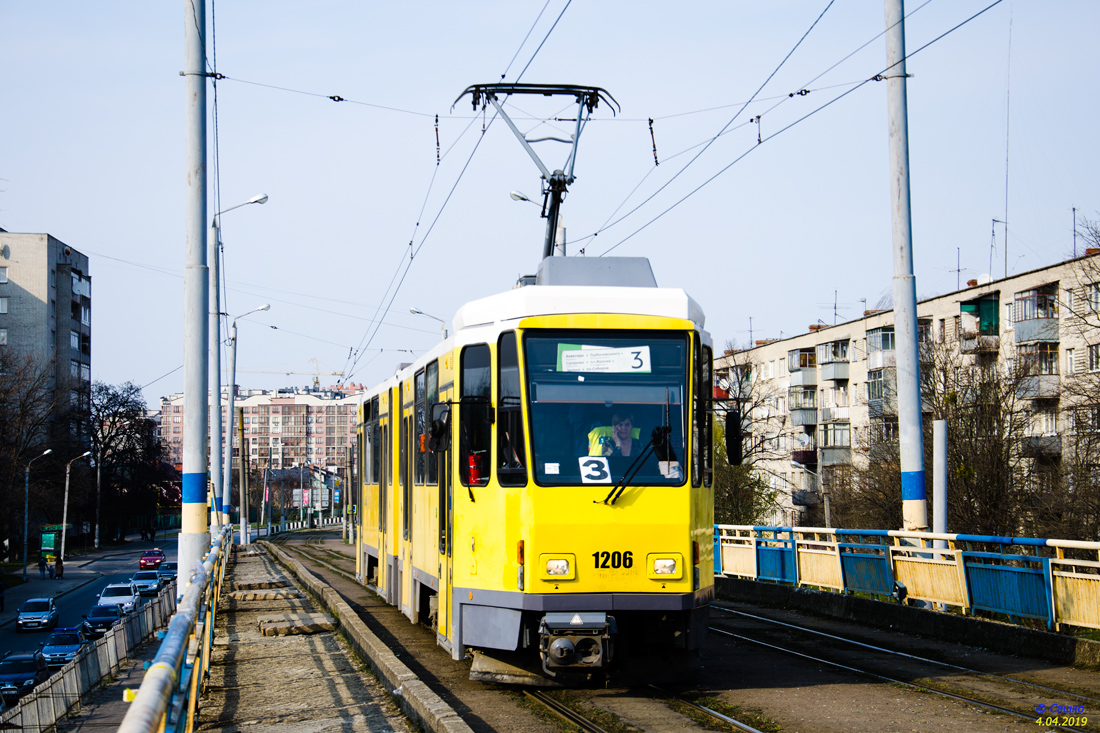 Львов, Tatra KT4DM № 1206
