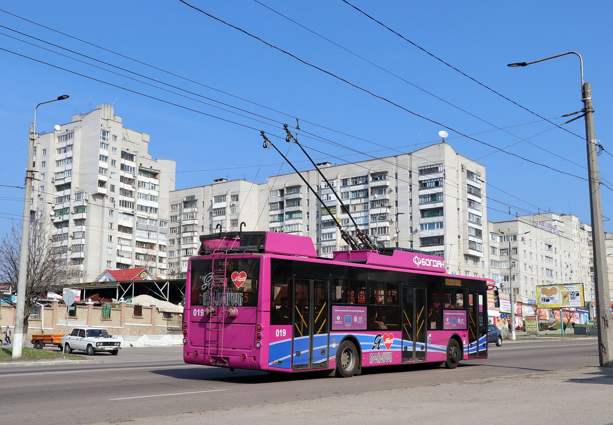 Кременчуг, Богдан Т70117 № 019