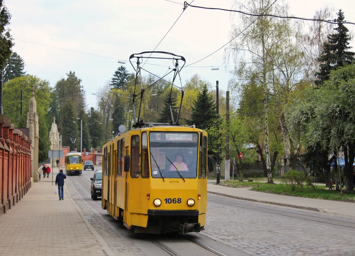 Львов, Tatra KT4SU № 1068