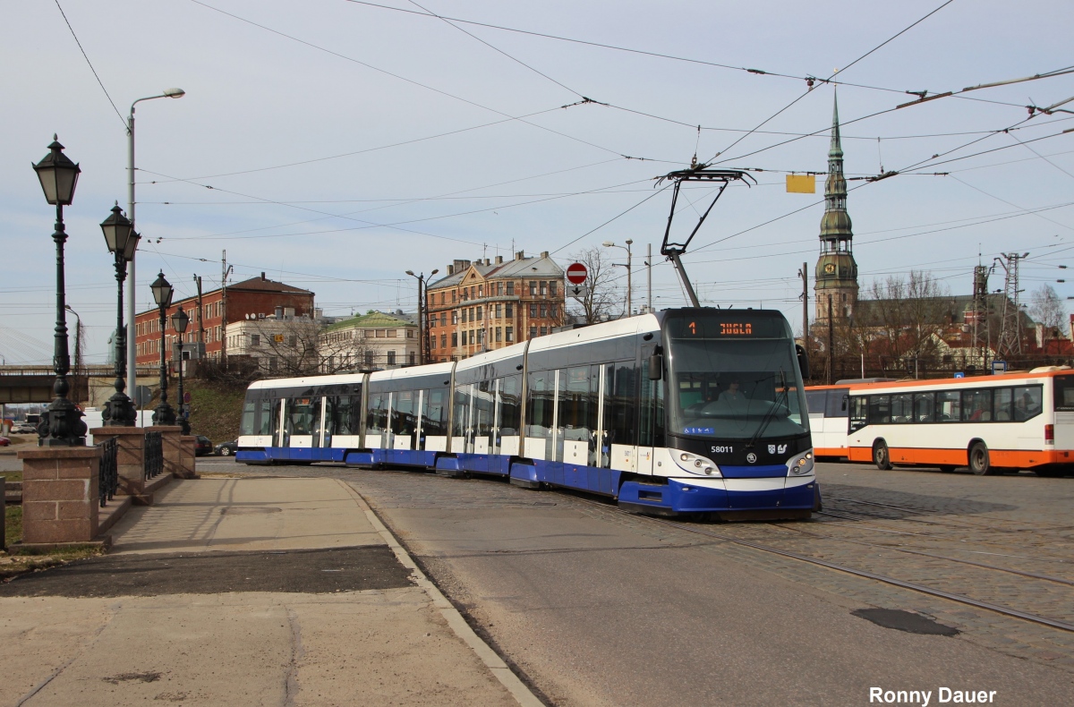 Рига, Škoda 15T1 ForCity Alfa Riga № 58011