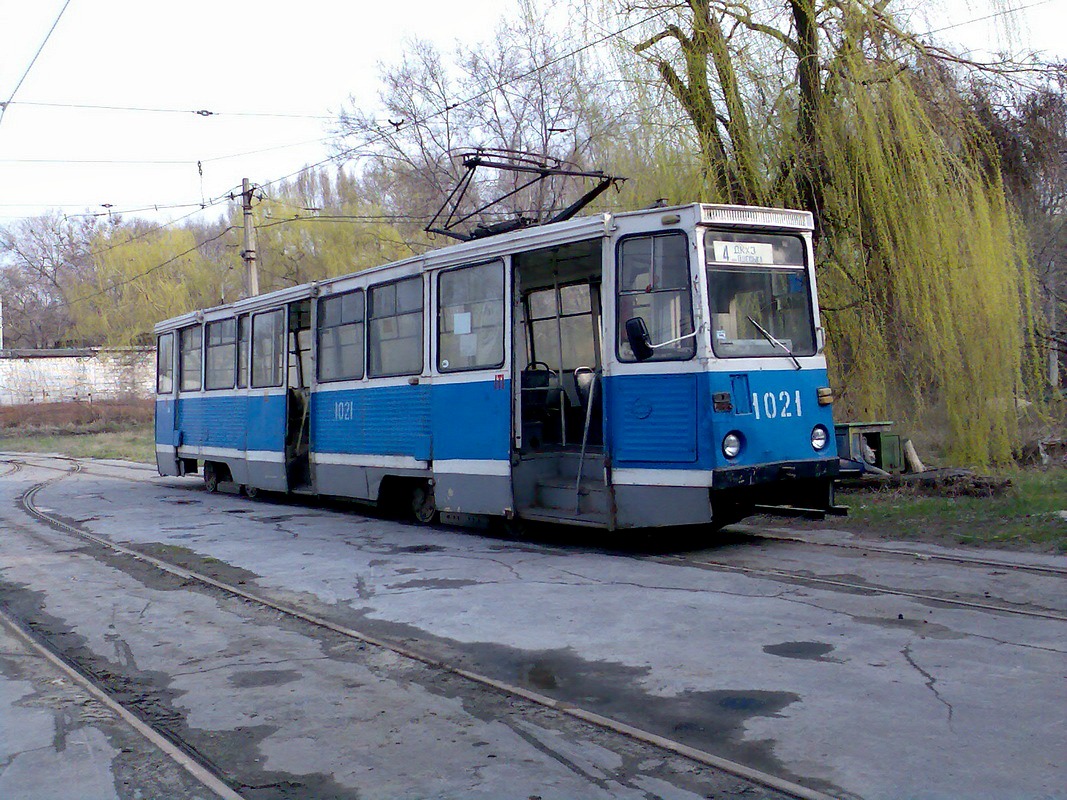 Каменское, 71-605 (КТМ-5М3) № 1021