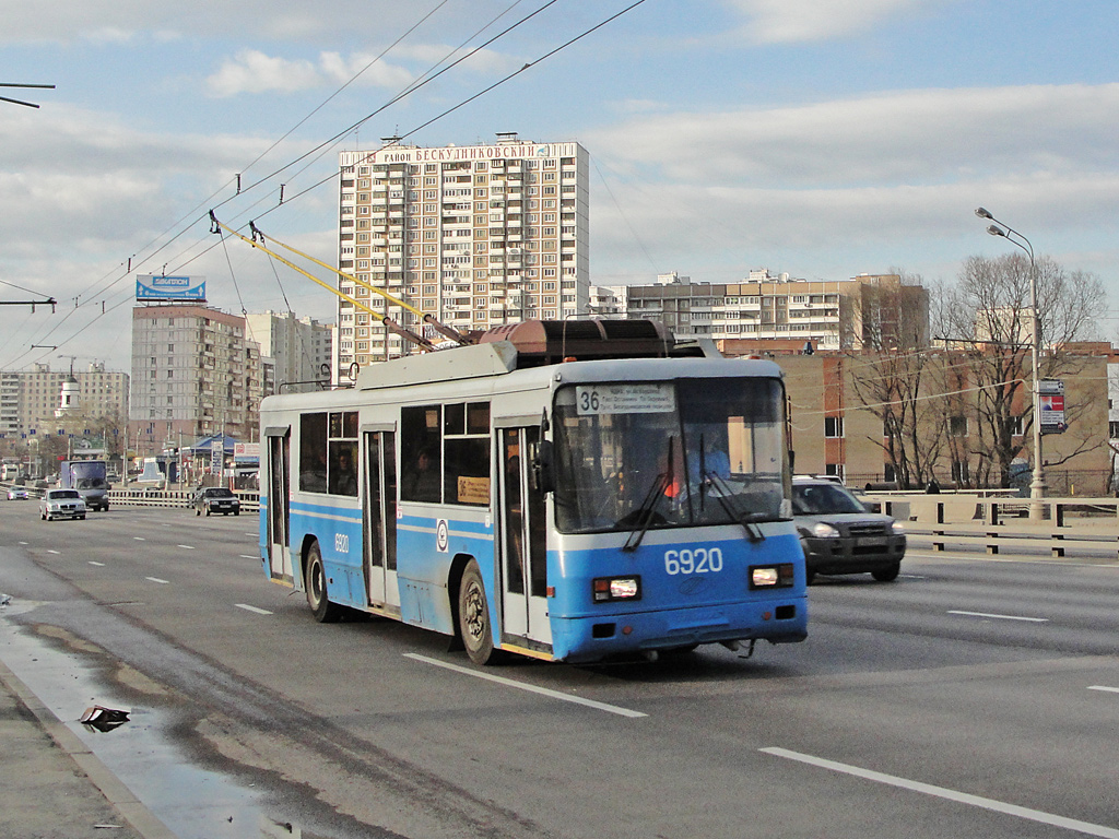 Moskva, BTZ-52761R Br. 6920