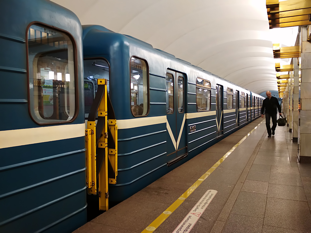 Санкт-Петербург, Ем-501 № 6303