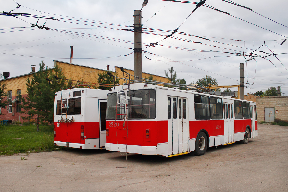 Саратов, ЗиУ-682Г-016 (012) № 2220
