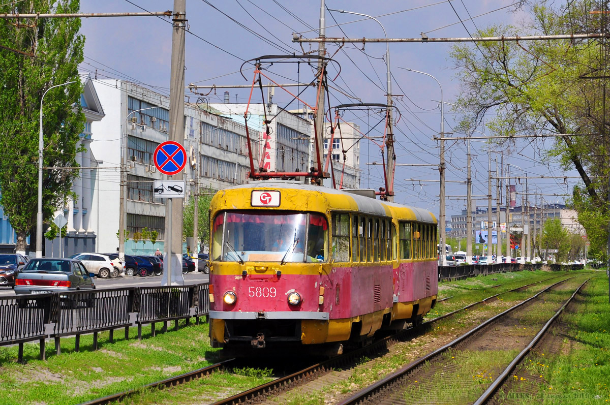 Volgograd, Tatra T3SU # 5809