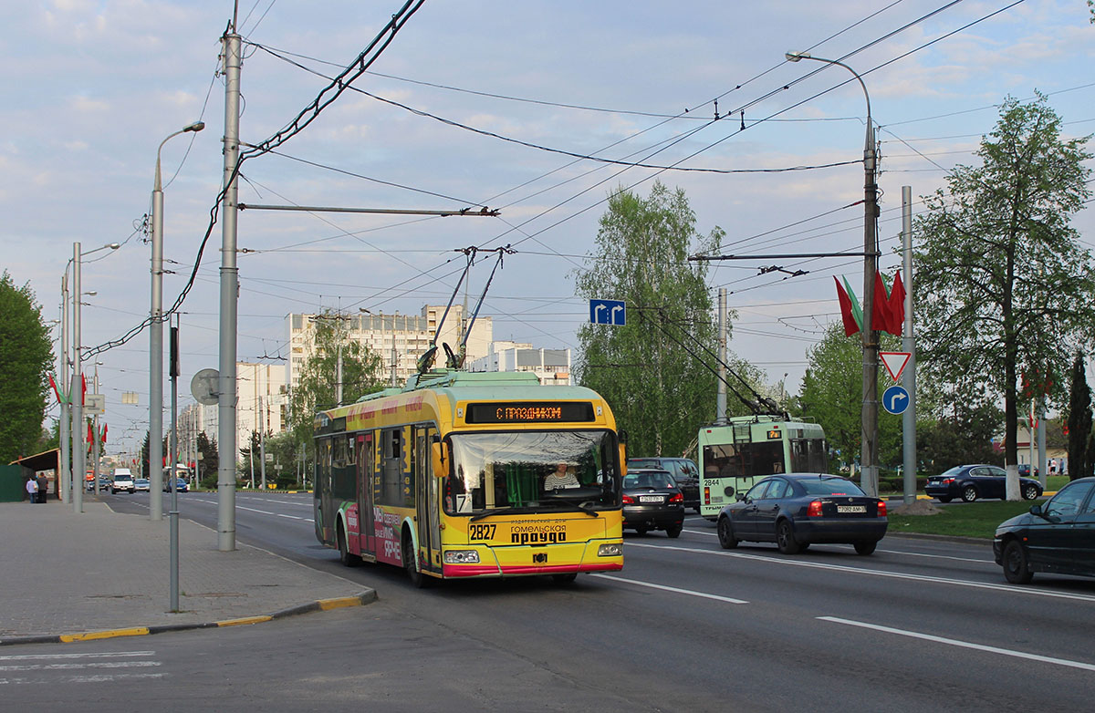 Гомель, БКМ 321 № 2827