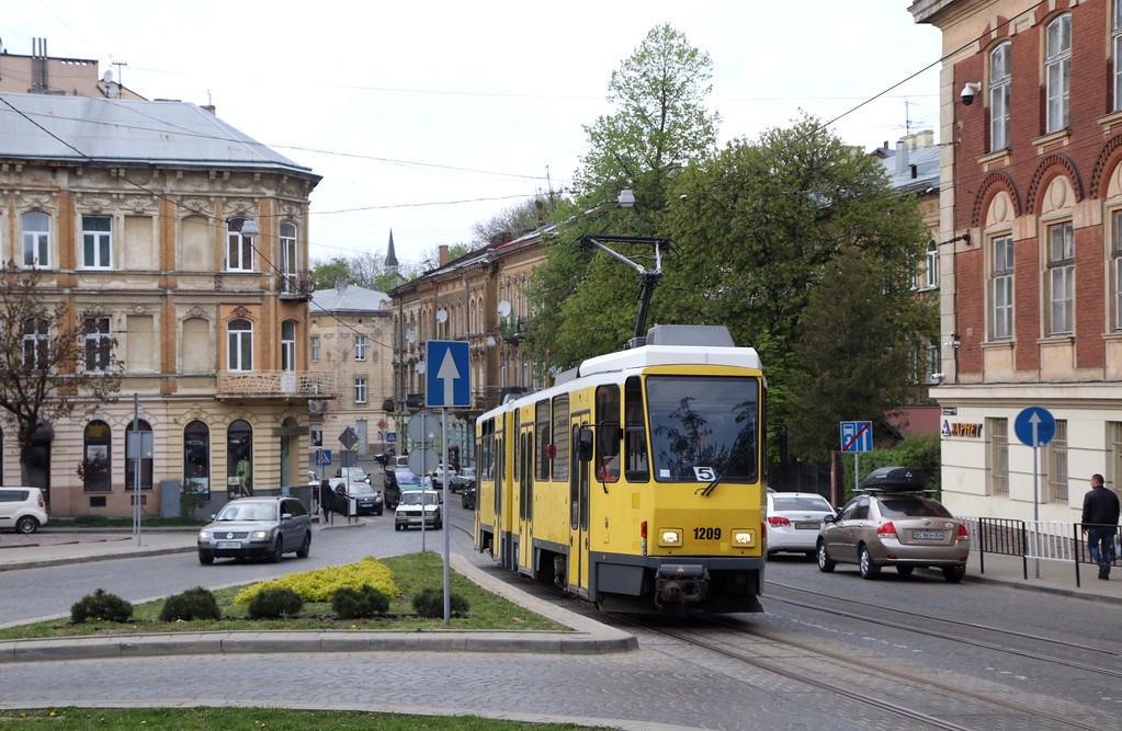 Львов, Tatra KT4DM № 1209